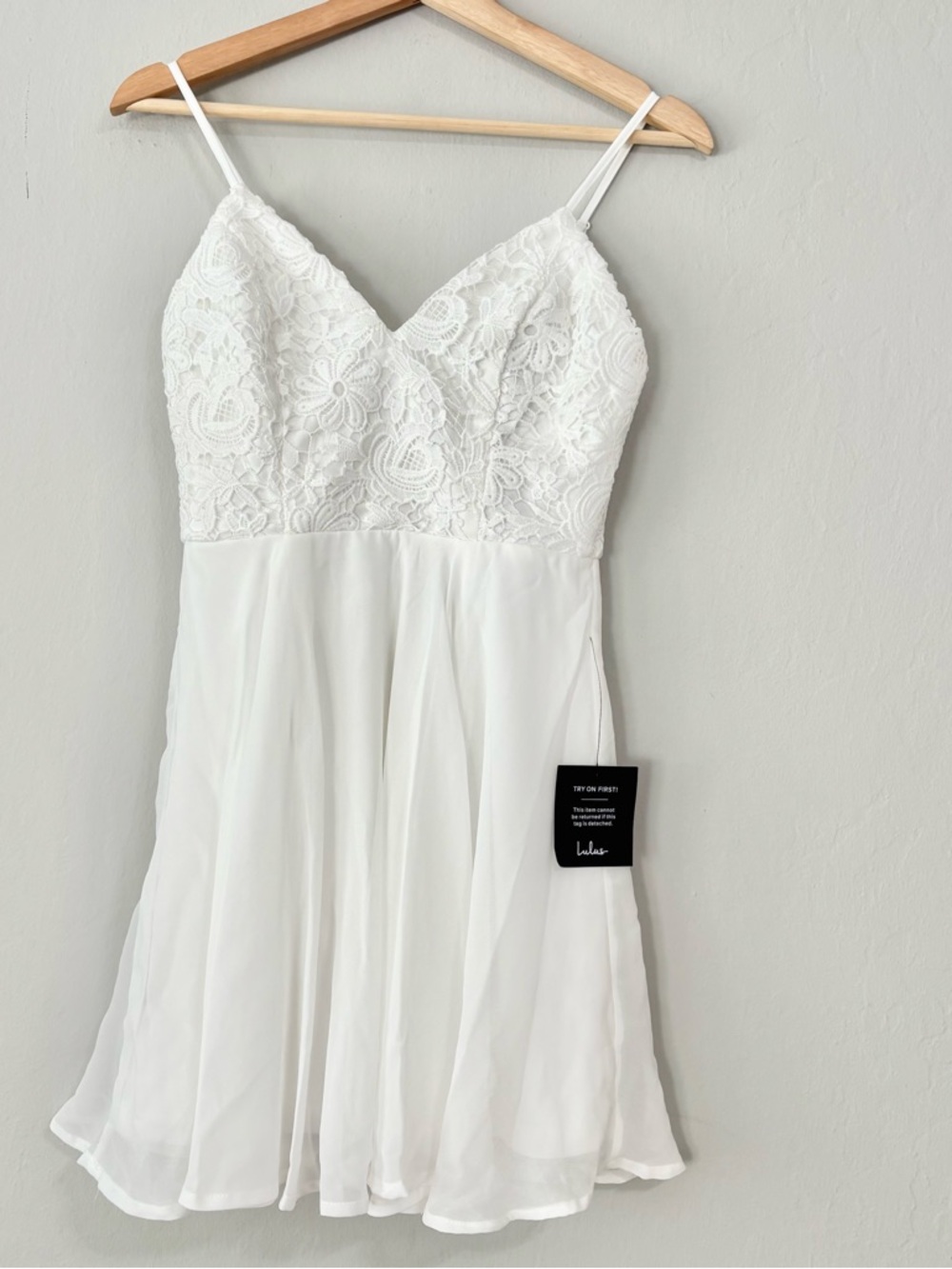 NEW Lulus White Lace Floral Mini Dress